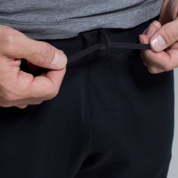 Lululemon Kung Fu Pant Regular Fit. - Picture 3 of 10